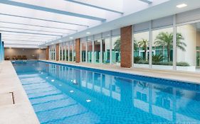 Luxuoso Apto Batel Em Frente Ao Shopping Curitiba - Piscina, Sauna e Academia